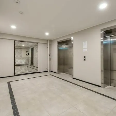 Vega In New Luxury House Ταλίν